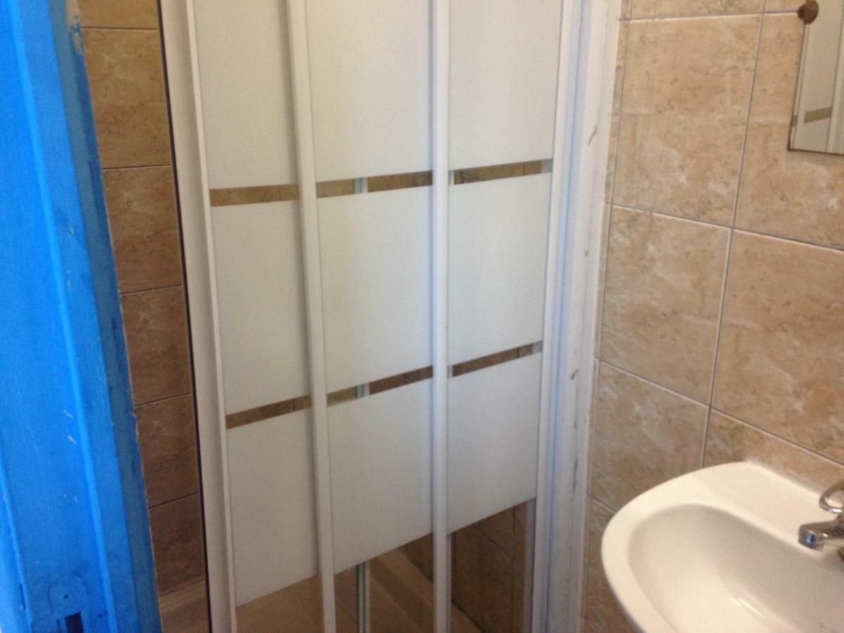Hotel Cyrano Voltaire Paryż Zewnętrze zdjęcie